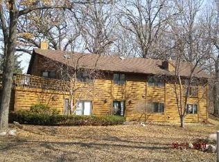 2216 Fulham St, Roseville, MN 55113