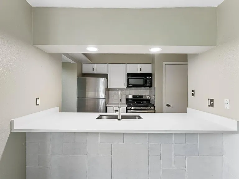 7801 Shoal Creek Blvd #224 — Photo 5