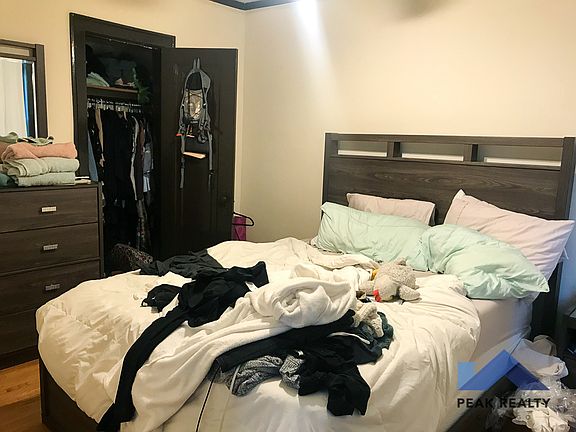2nd image of 3104 N Wolcott Ave #2F