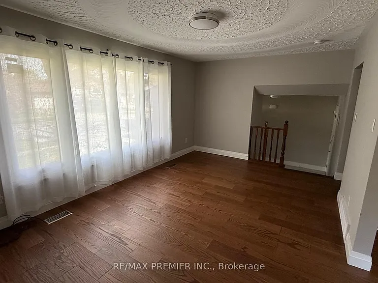 416 Cole Rd #UPPER — Photo 9