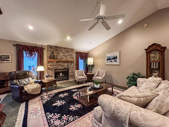4th image of 4000 S Brady Ct