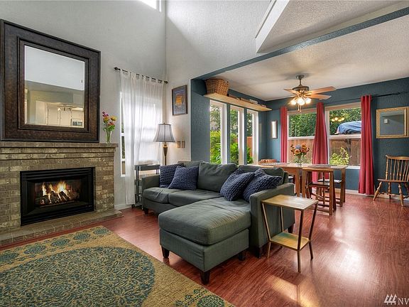 5th image of 3704 Pine Creek Ln SE