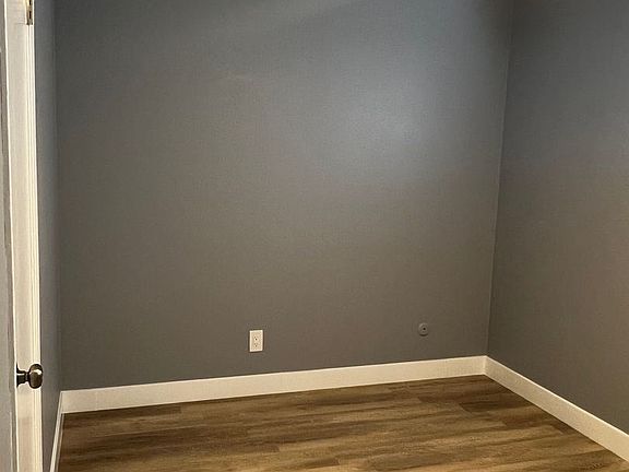 3rd image of 6320 1/4 Brynhurst Ave #10537709