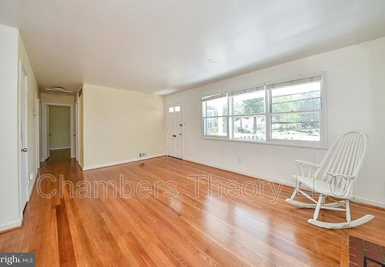113 Hickory Cir SW — Photo 4