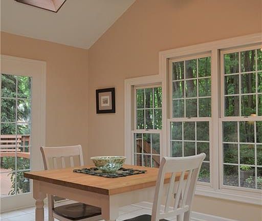 5th image of 1468 River Park Dr