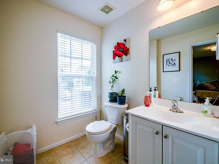 18081 Camdenhurst Dr — Photo 50