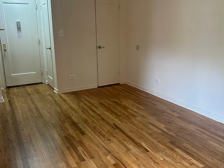 9 Nixon Ct #1G — Photo 4