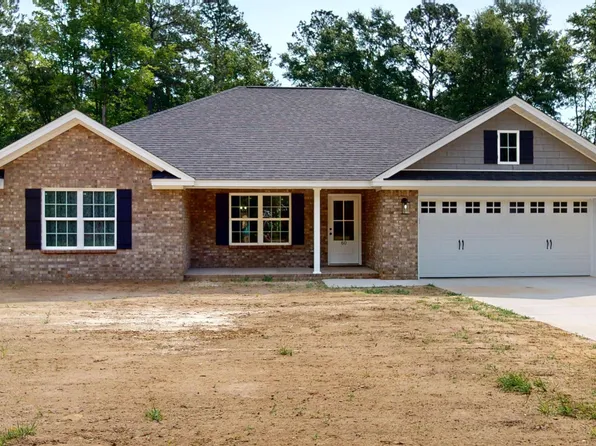 60 Forest Lake Ct, Sumter, SC 29154