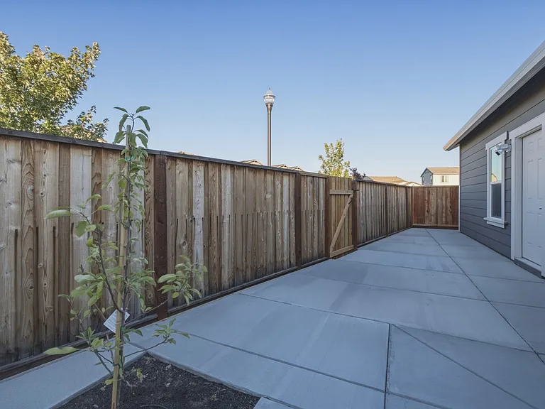 3472 Singh Ln — Photo 28