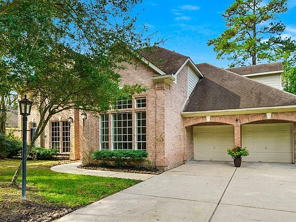 This home is a must see! Fantastic floor plan inside!!