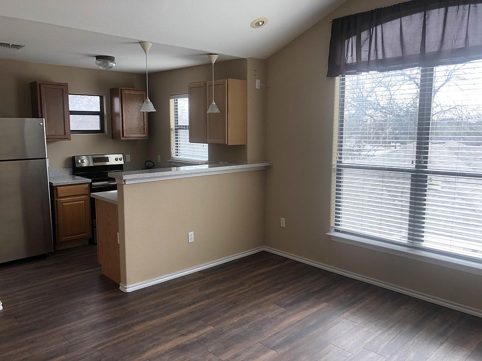 1st image of 1-1823 El Monte Blvd #1