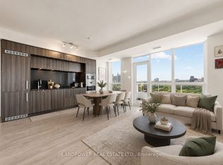 38 Cameron St #908, Toronto, ON M5T 0C3