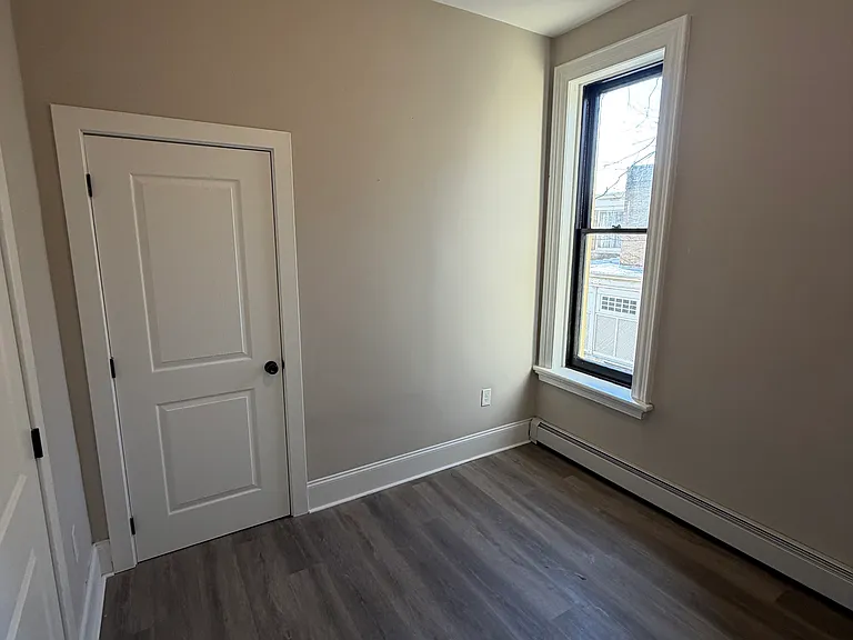150 S Franklin St #4 — Photo 11