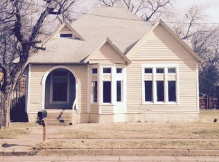 403 S Anglin St, CLEBURNE, TX 76031