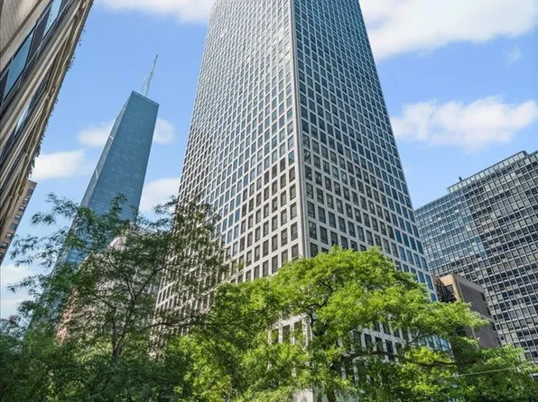 260 E Chestnut St APT 611, Chicago, IL 60611