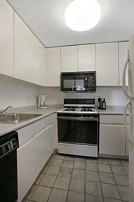 Rented by Corcoran | media 11