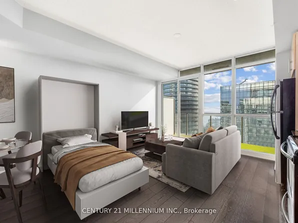 65 Bremner Blvd W #4503, Toronto, ON M5J 0A7