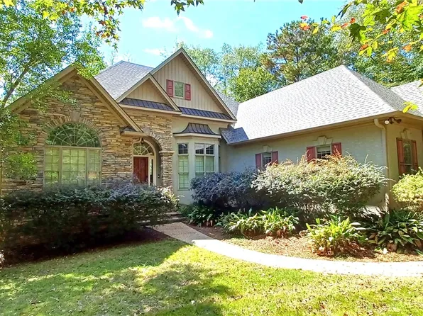 703 Ski Spray Point, Opelika, AL 36804