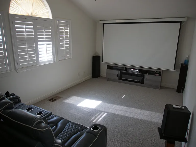 8833 Harding Hall Dr — Photo 38