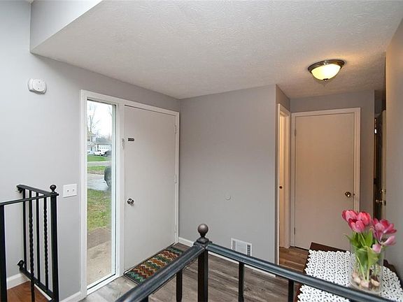 4th image of 1359 Brookedge Dr