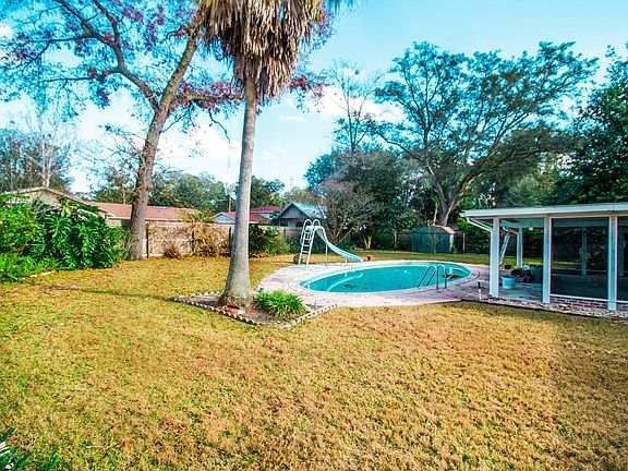 2nd image of 2725 BROOKWOOD Drive