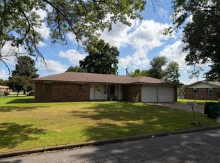 702 E Ida Ave, Sallisaw, OK 74955