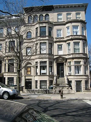 Sold by Sotheby's International Realty | media 11