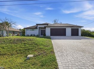 1119 NW 28th Pl, Cape Coral, FL 33993