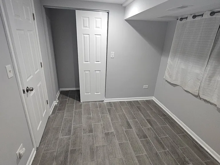 6733 S Racine Ave — Photo 12