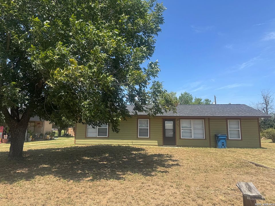 1st image of 1713 S Pecan