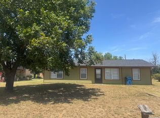 1713 S Pecan, Pearsall, TX 78061
