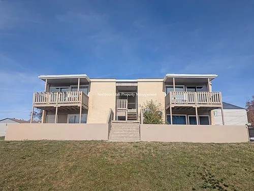 1052 Healy St Photo 1