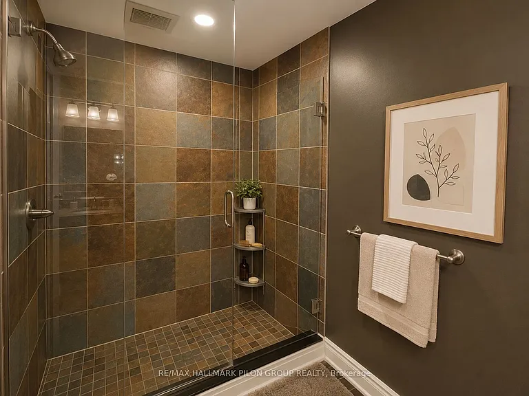 95 Bronson Ave #902 — Photo 13
