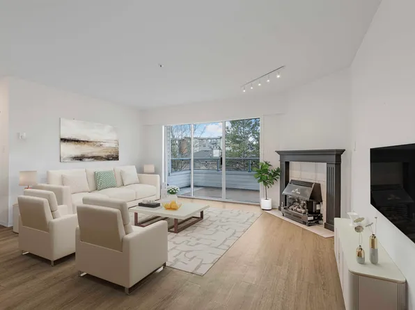 5377 201a St #205, Langley, BC V3A 1S7