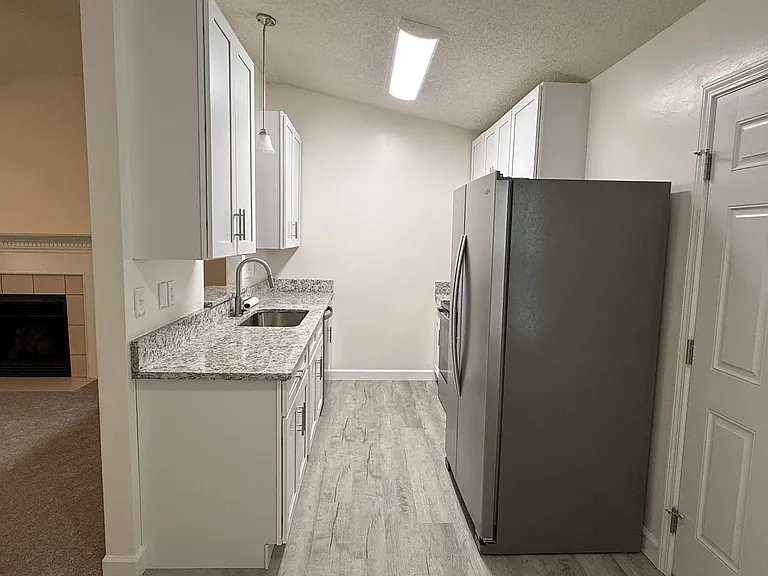 404 Kingville Dr — Photo 5