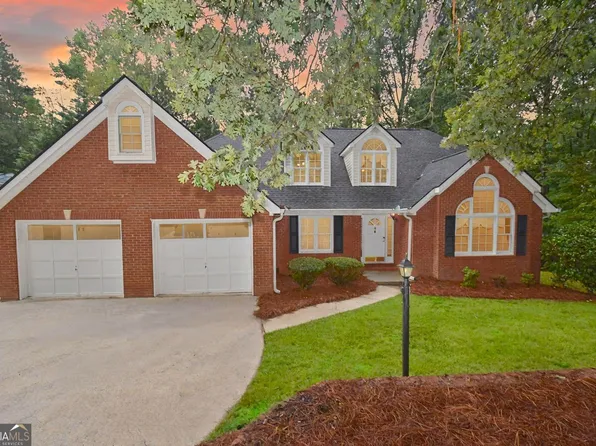 7156 Tara Dr, Villa Rica, GA 30180