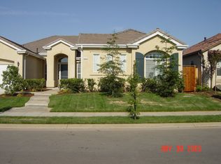 1871 N Hornet Ave, Clovis, CA