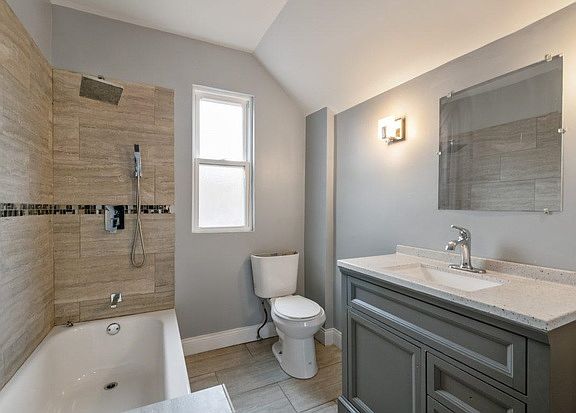 2nd image of 1138 N Parkside Ave