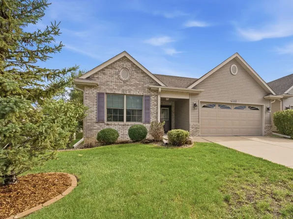 3302 Anastasia Pl, Muscatine, IA 52761