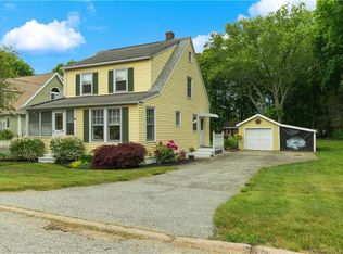 22 Locust Ct, Waterford, CT 06385