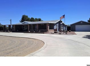 672 S Salt Rd, Golden Valley, AZ 86413