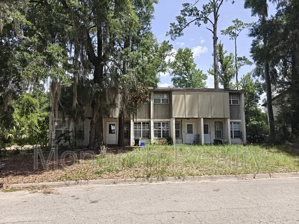 620 SW 10th Ln APT 4, Gainesville, FL 32601
