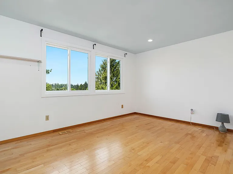 8808 NE 14th St — Photo 24