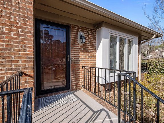 2nd image of 123 Essex Dr