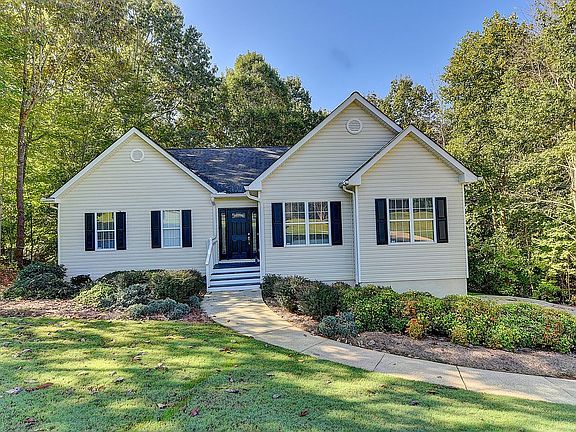 3rd image of 6380 Countryland Dr