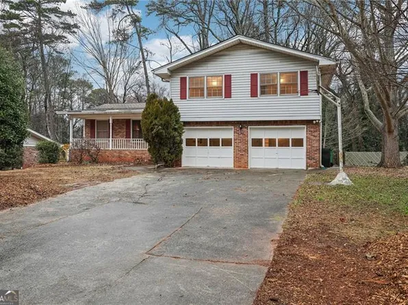 2077 Carthage Rd, Tucker, GA 30084