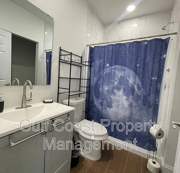 681 Windermere Dr — Photo 11