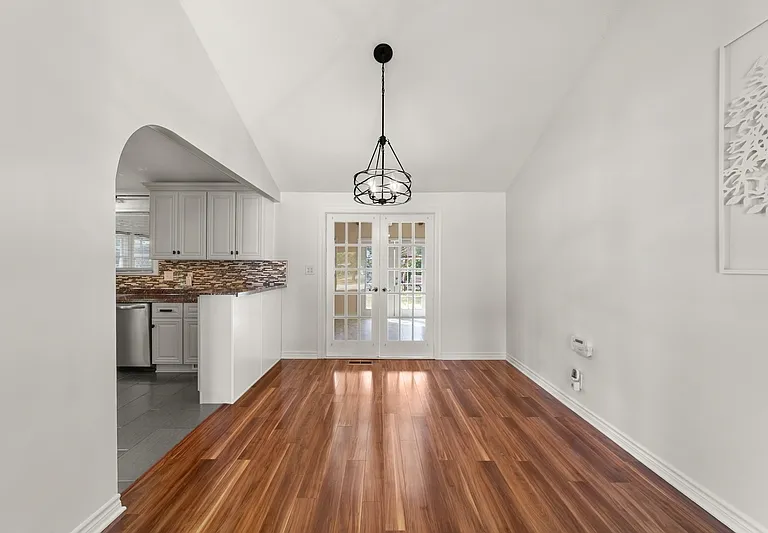 10055 Concord Ct — Photo 14