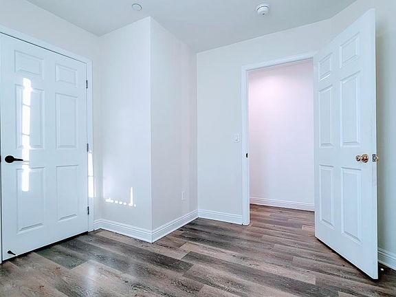 5th image of 8418 Wall St #1/2