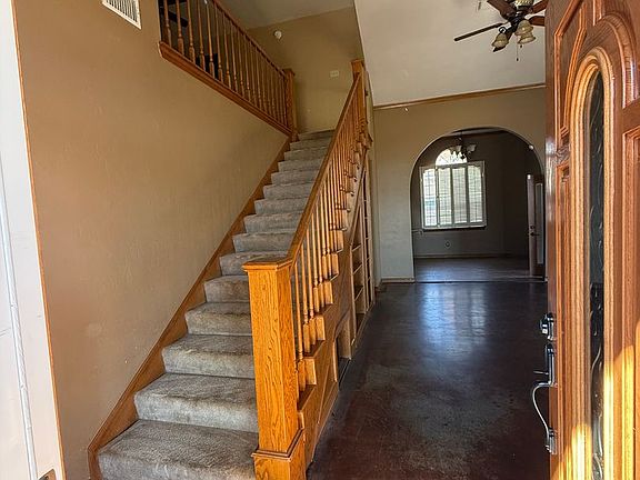 3rd image of 2506 NE Heritage Creek Dr